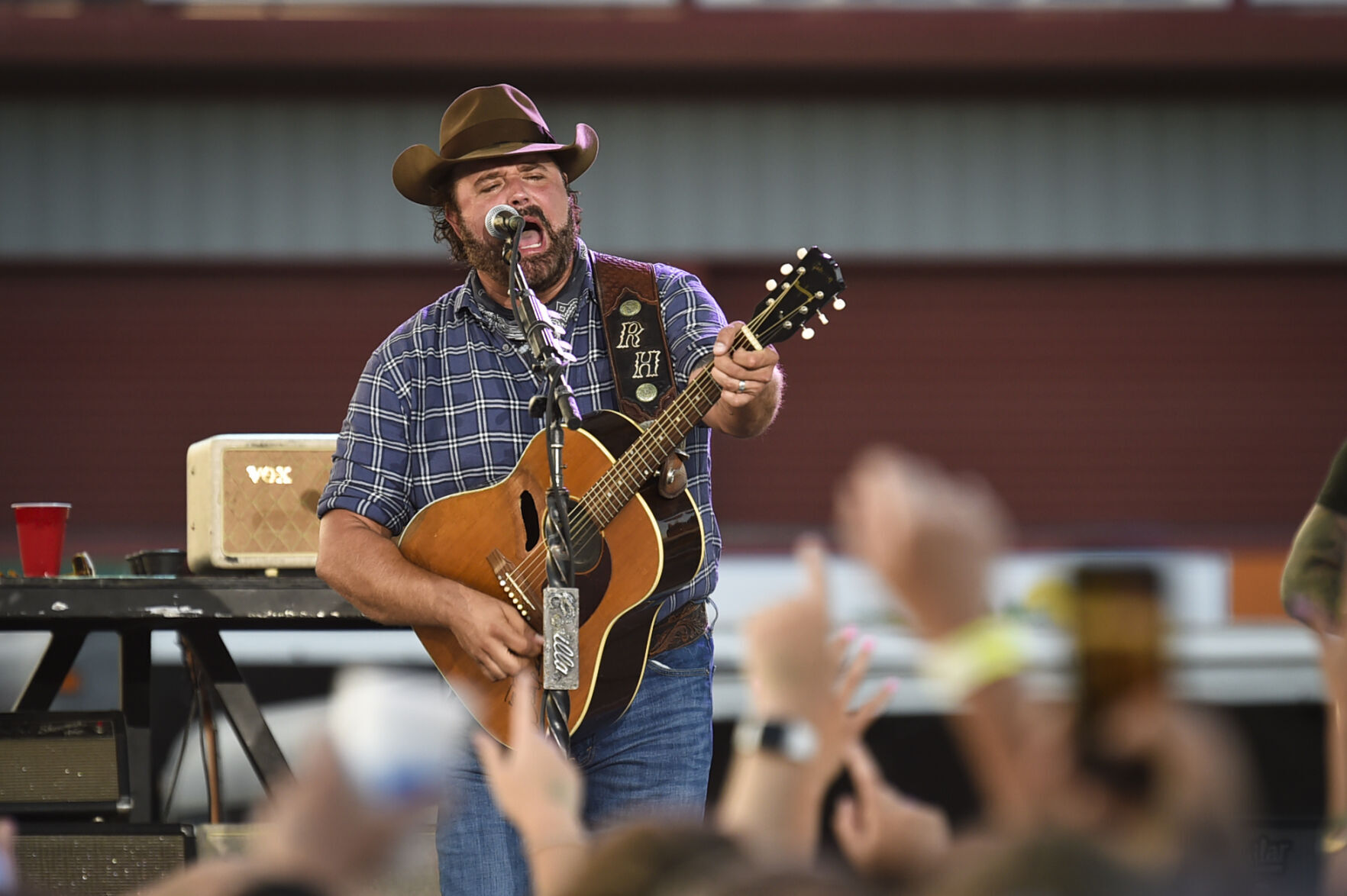 Randy Houser performs